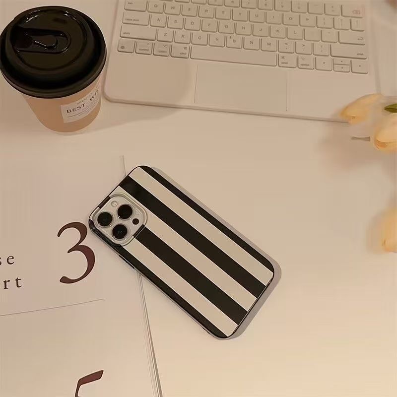 เคสโทรศัพท์ลายเส้นขาวดำ ดีไซน์ - Phone Accessories Kiosk บทวิจารณ์และราคา